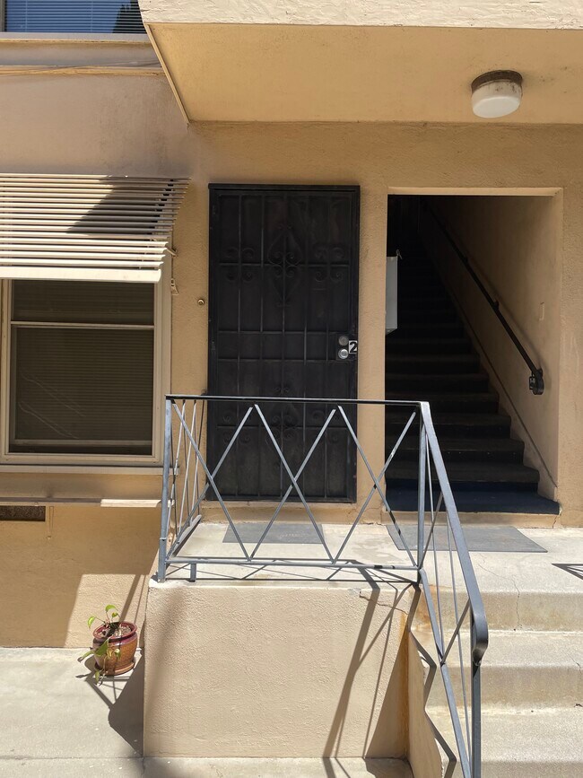 Unit Entrance - 3517 S Sepulveda Blvd