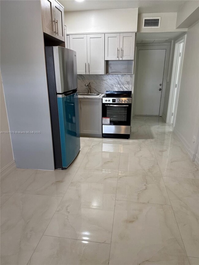 Foto del edificio - 4332 SW 56th Ave