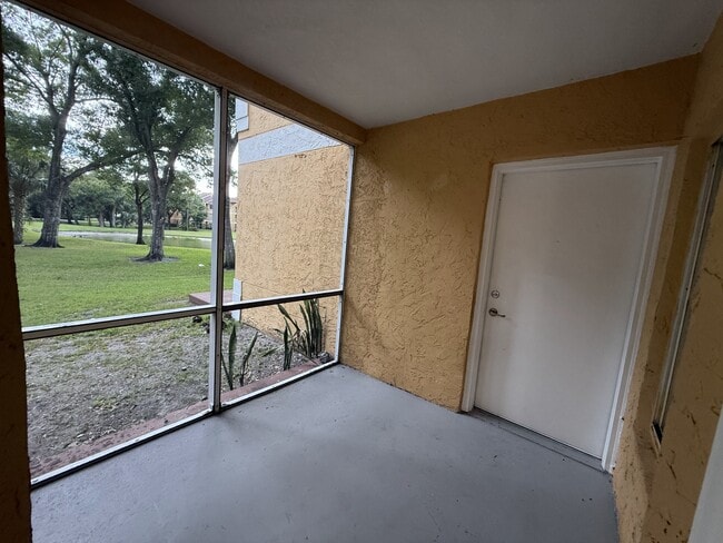 Foto del edificio - 2485 NW 33rd St
