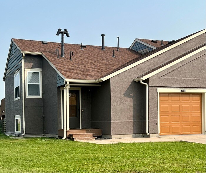 362 Norbeck Ct, Box Elder, SD 57719 House Rental in Box Elder, SD