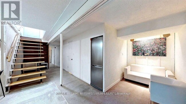 Building Photo - 3 Robert Hicks Dr