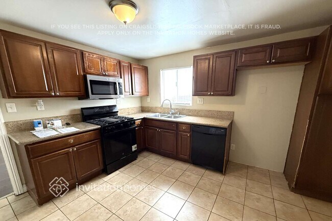 Foto del edificio - 1440 E 52nd St