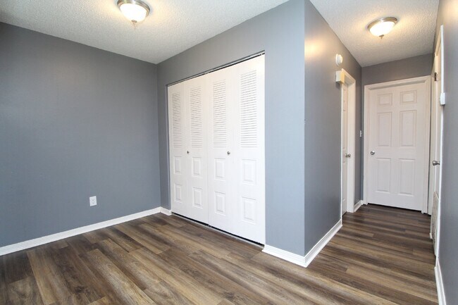 Foto del edificio - Updated 2BD/2BA Apartment in North Pensaco...