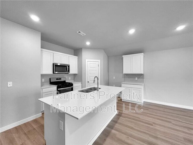 Building Photo - 4390 W Glacier St
