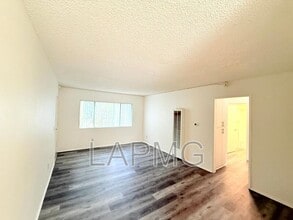 Building Photo - 3323 Cazador St