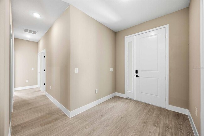 Foto del edificio - 2108 River Hawk Lp