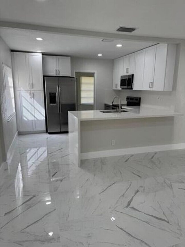 Foto del edificio - 2423 Scott St