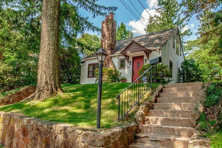 Primary Photo - 188 Sandford Ave