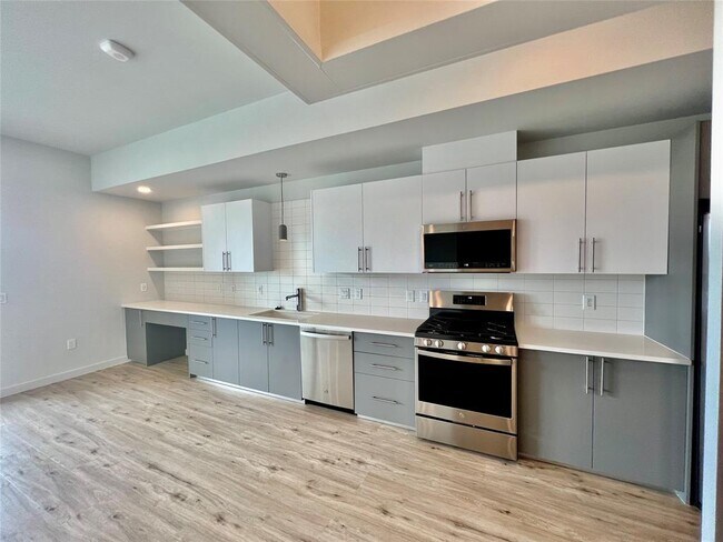 Foto del edificio - 4004 Banister Ln