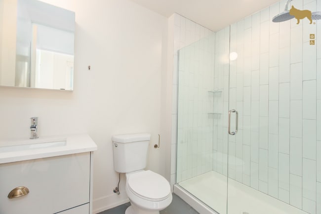 Building Photo - 87 E Adams St