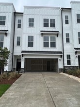 Building Photo - Room in Townhome on Walnut Hl Rd NW