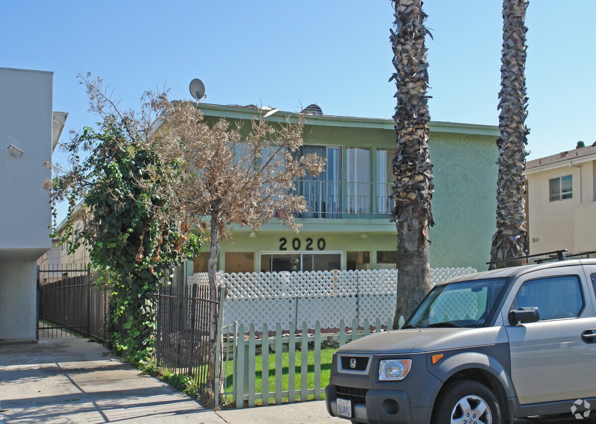 2020 Garth Ave, Los Angeles, CA 90034 Apartments in Los Angeles, CA