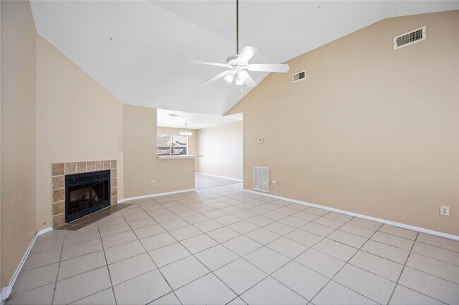 Building Photo - 3811 Meadow Pl Dr