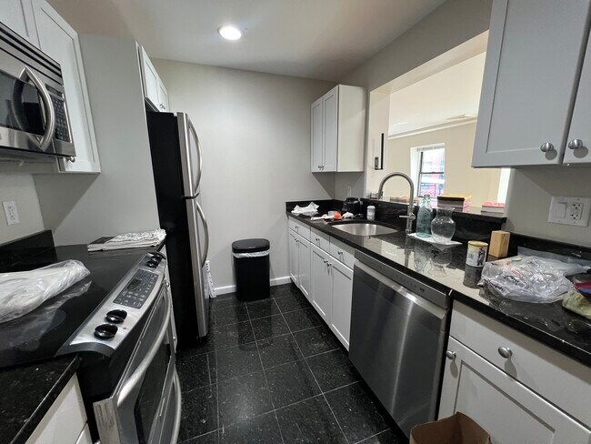 Foto del edificio - 1661 Washington St