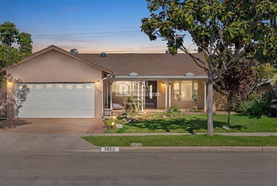 Photo - 1425 Woodcrest Ave-