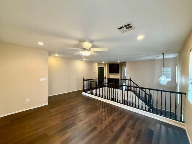 Foto del edificio - 6068 Laughing Creek St