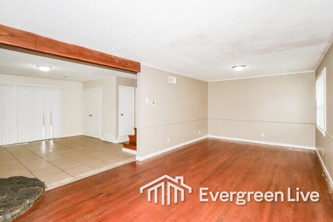 Foto del edificio - 8883 Whitworth St