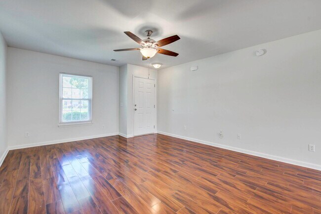 Foto del edificio - 138 Thistle Rd