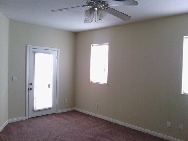 Building Photo - COMING SOON!! 4 bedrooms 2 bathroom home i...