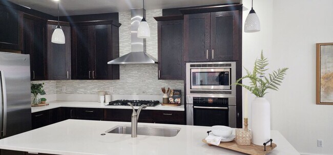 Foto del edificio - 2038 S Columbine St