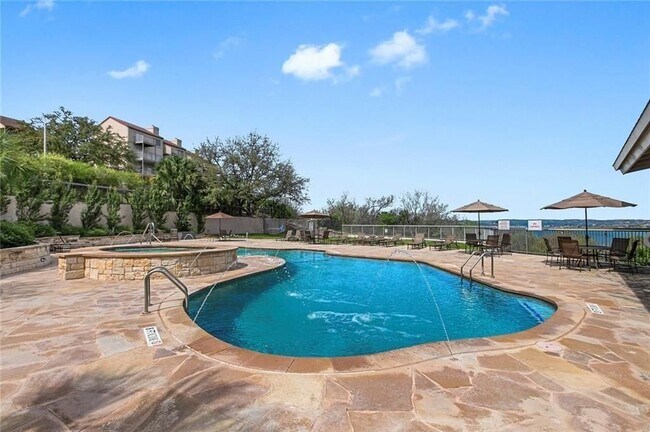 Foto del edificio - 2918 Ranch Rd 620 N