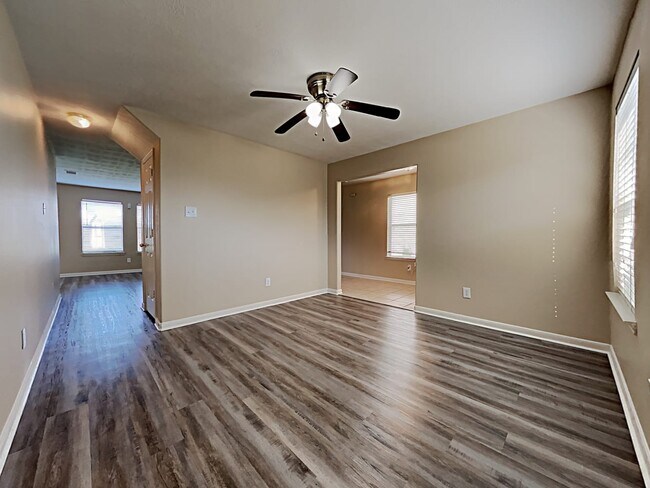 Foto del edificio - 11926 Lucky Meadow Dr