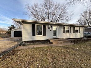 Building Photo - 908 16th St