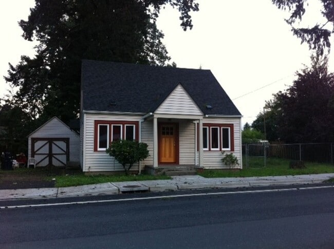 Cute Newley Remodeled 3 BD in Aloha!! - Cute Newley Remodeled 3 BD in Aloha!! House