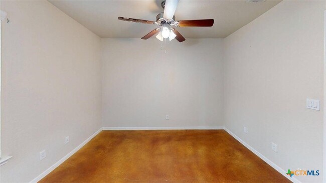 Building Photo - 1909 Chiricahua Trce