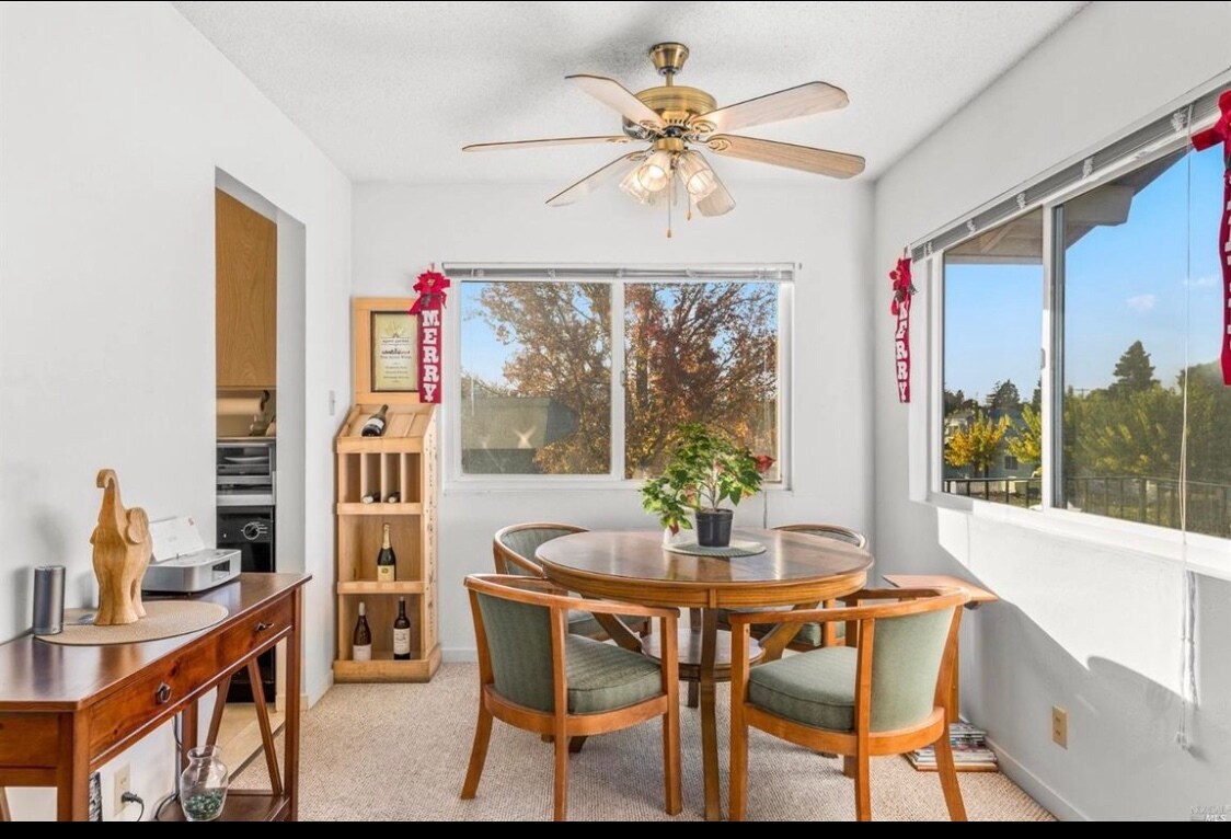 Dining room - 2208 Sonoma Ave