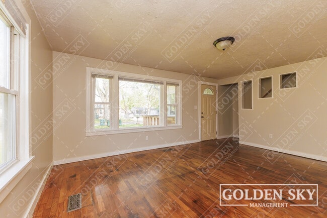 Building Photo - 609 N Waldemere Ave