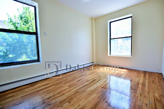 Building Photo - 23-34-34 28th Ave