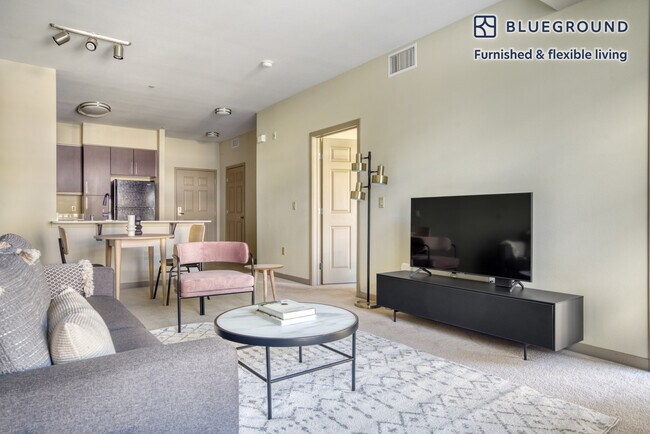 Foto del edificio - 5200 Iron Horse Pkwy