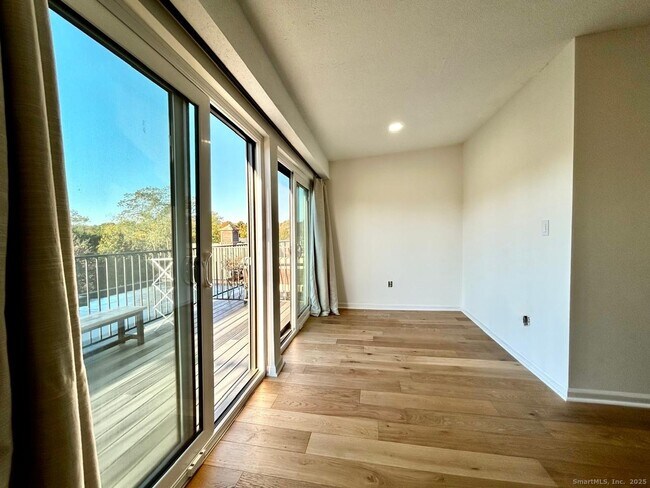 Building Photo - 234 S Main St