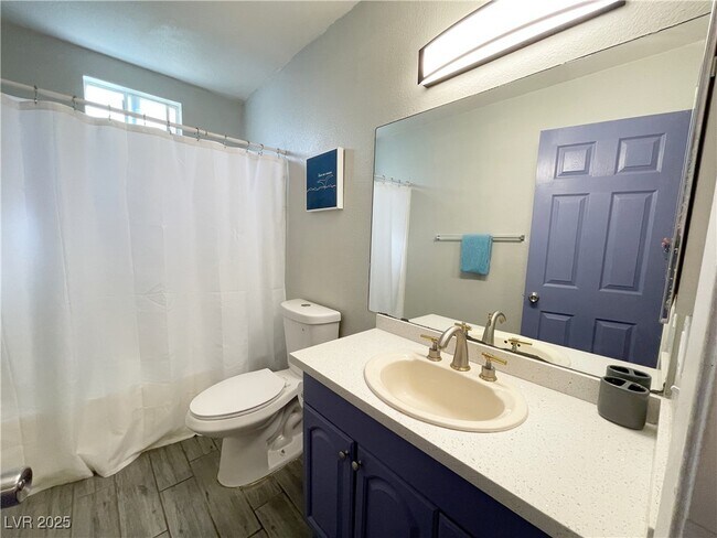 Foto del edificio - 1617 Cordoba Ln