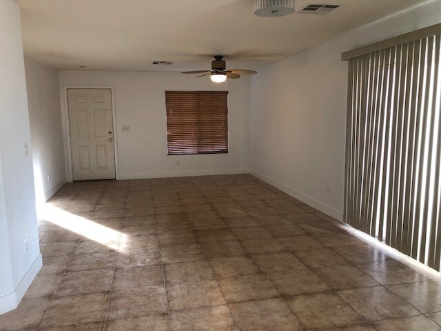 Building Photo - Northeast Las Vegas