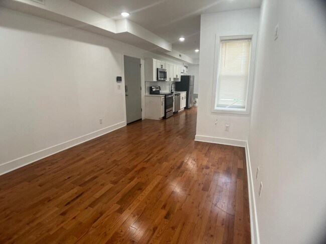 Foto del edificio - 3035 W Diamond St