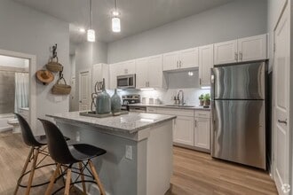 Building Photo - 1206 Wilson Rd