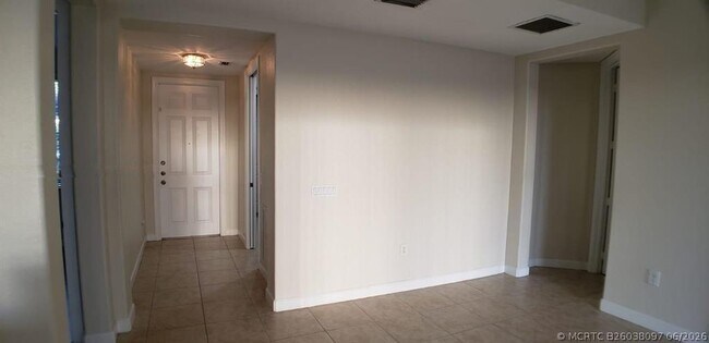 Foto del edificio - 8207 NW 128th Ln