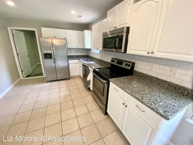 Foto del edificio - 3 br, 2 bath House - 6790 Cedar Lake Road