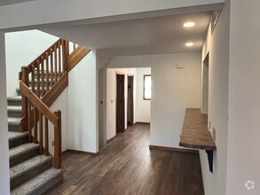 Building Photo - 407 Foxfire Dr