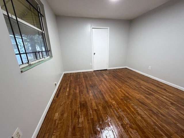 Foto del edificio - 1727 Campus St