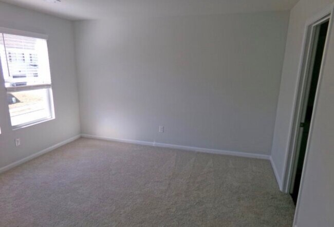 Foto del edificio - 418 Oakwood Dr NW