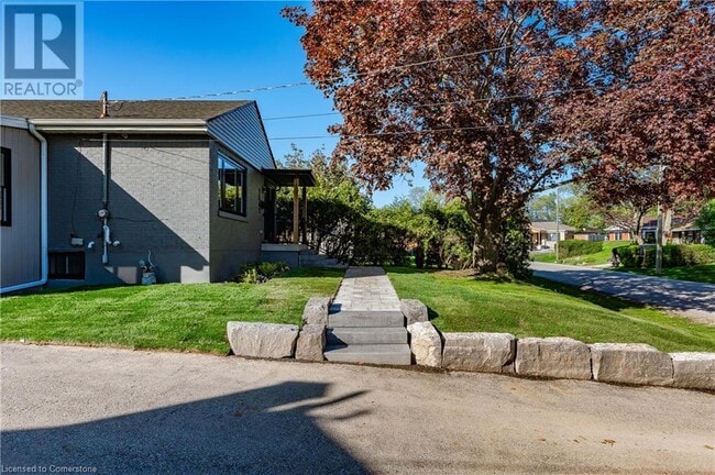 Building Photo - 1041 Shepherds Dr