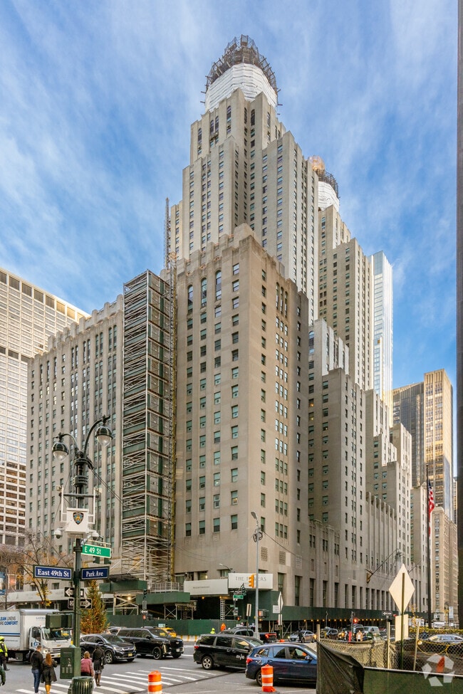 Building Photo - Waldorf Towers