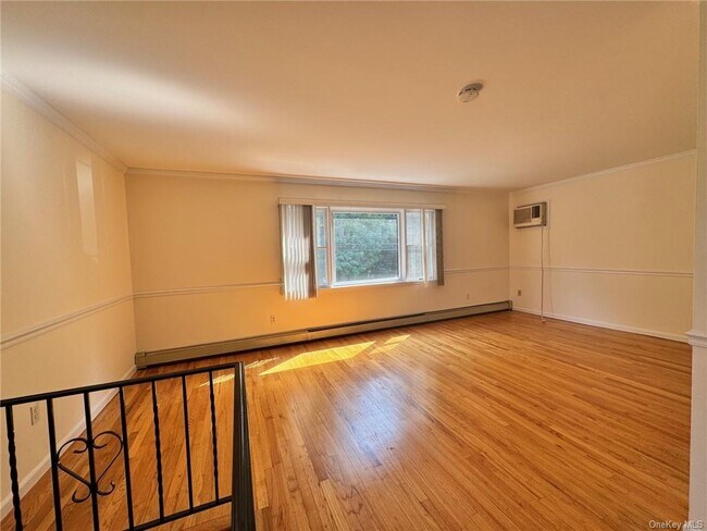 Building Photo - 115 Underhill Ave
