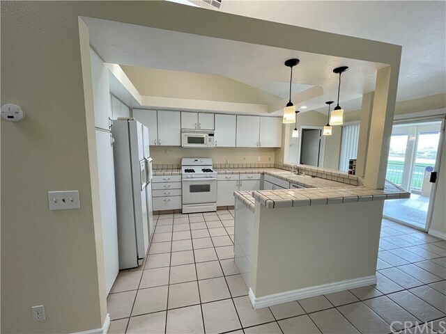 Building Photo - 73771 White Sands Dr