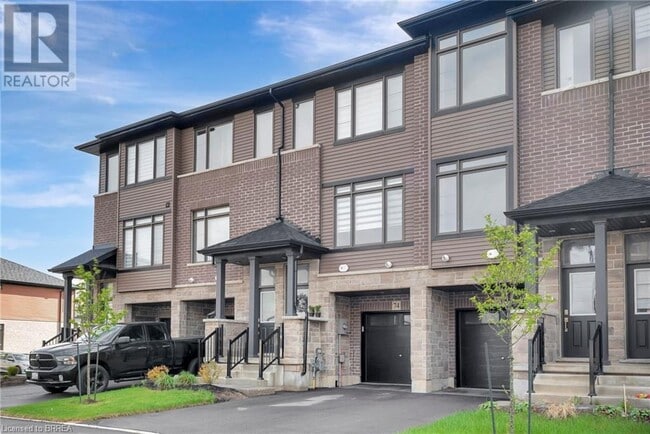 Building Photo - 120 Court Dr