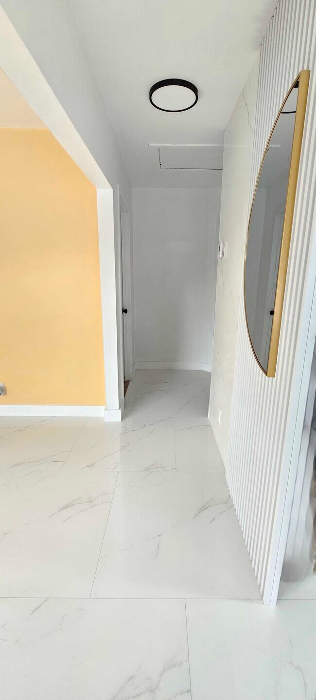 Foto del edificio - 709 13th St