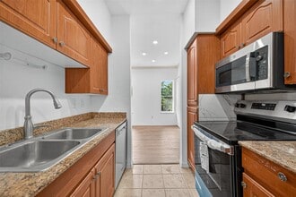 Building Photo - 4041 Drake St